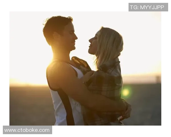 足球明星情感生活揭秘:那些风流韵事与浪漫故事的背后真相